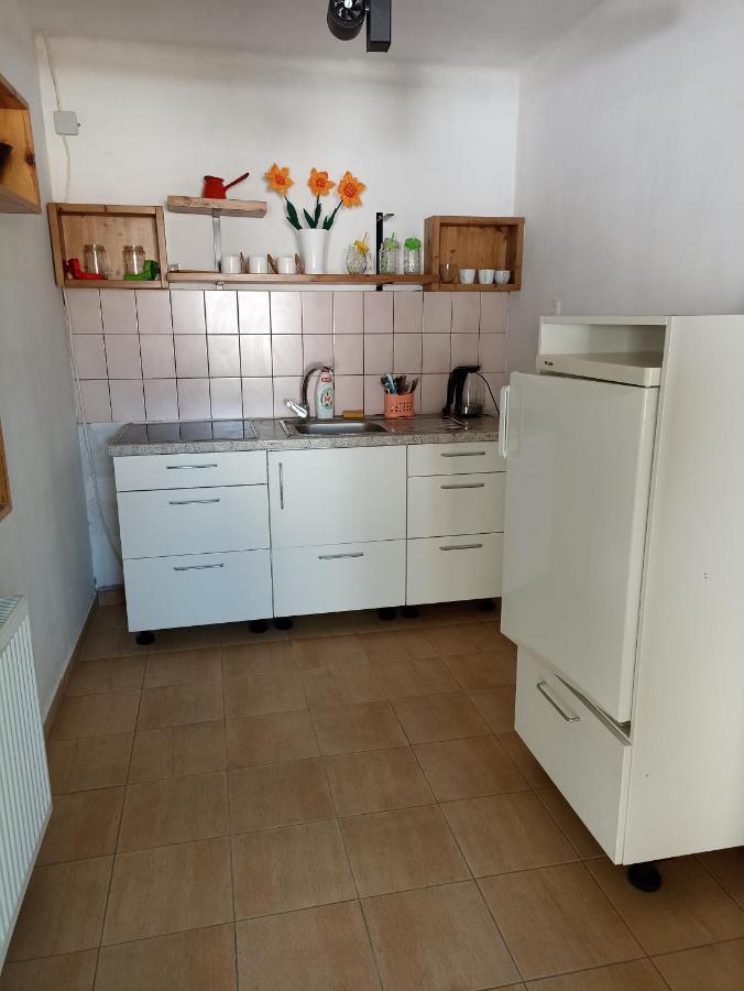 Uj Vilag Appartement Harkány Buitenkant foto